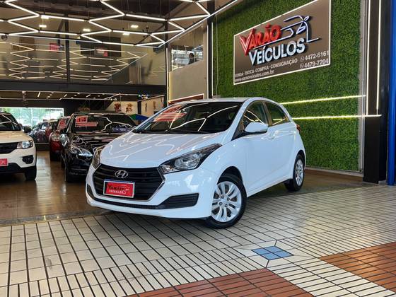 HYUNDAI HB20 1.0 COMFORT PLUS 12V TURBO FLEX 4P MANUAL